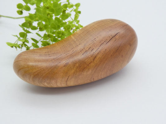 Handschmeichler aus Kirsche