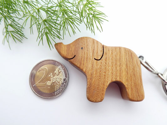 Elefant aus Ulme - Schlüsselanhänger aus Holz