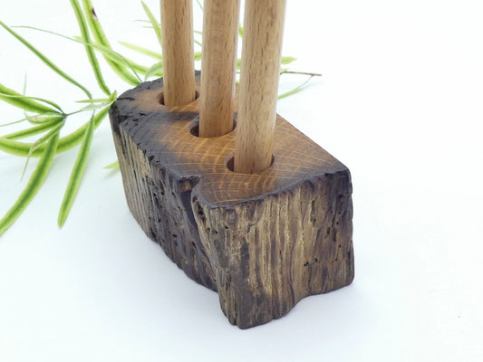 Stifthalter aus Eiche für 3 Kugelschreiber