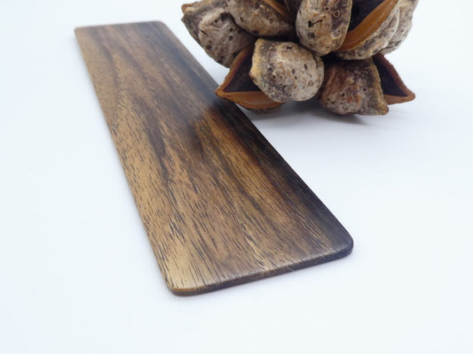 Lesezeichen aus Holz, Walnuss