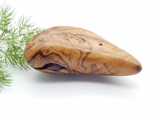 Handschmeichler aus Holz - Olivekern-Esche