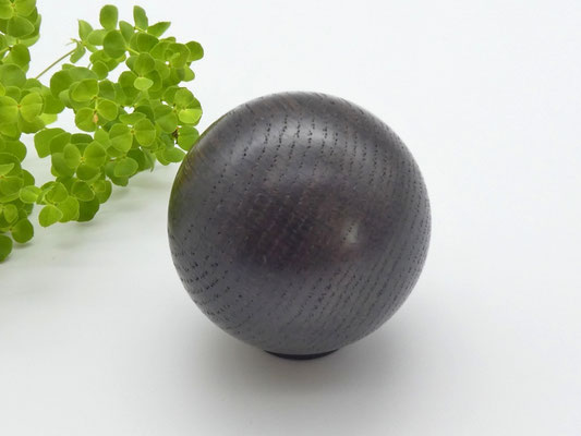 Holzkugel aus Mooreiche 48 mm