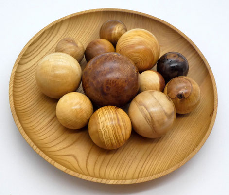 Holzkugel aus chinesischem Wacholder 47 mm