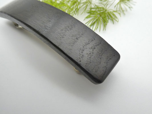 Haarspange aus Holz - Mooreiche & mittelgroße Klammer