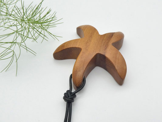 Seestern-Anhänger aus Apfelbaum