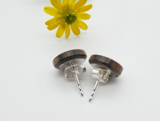 Ohrstecker aus Nussbaumwurzel 10mm