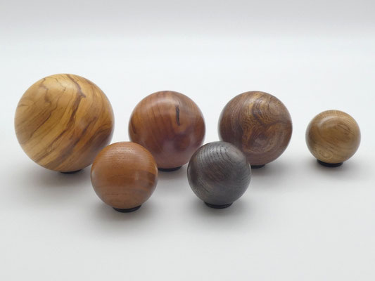 Holzkugel aus Eiche, 47 mm