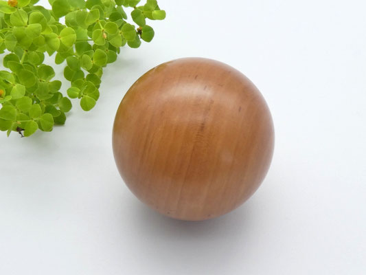 Holzkugel aus Elsbeere, 48 mm