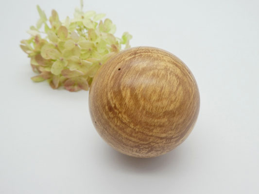 Holzkugel aus gestockter Birne 52 mm