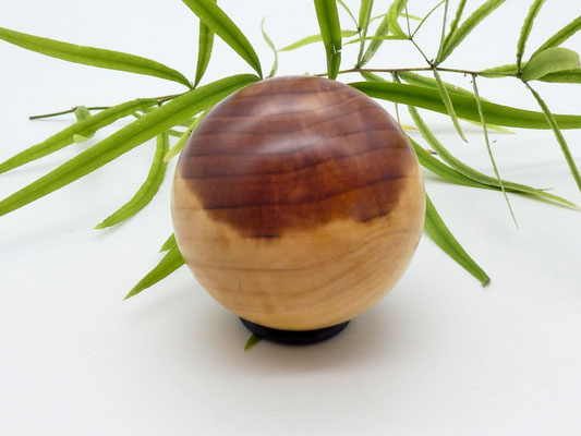 Holzkugel aus chinesischem Wacholder 47 mm