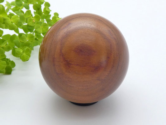 Holzkugel aus Zwetschge, 50 mm