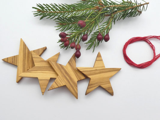 4 Holzsterne-Anhänger aus Olivenholz