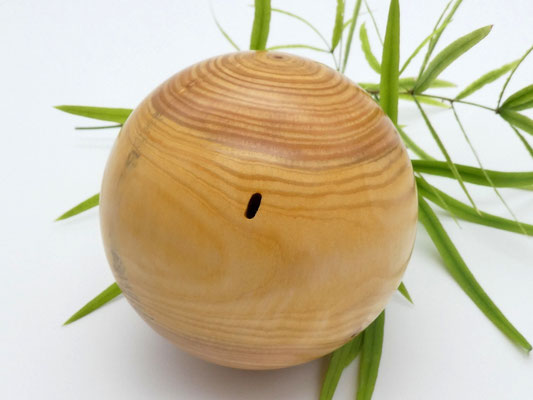 Holzkugel aus Lärche 72 mm