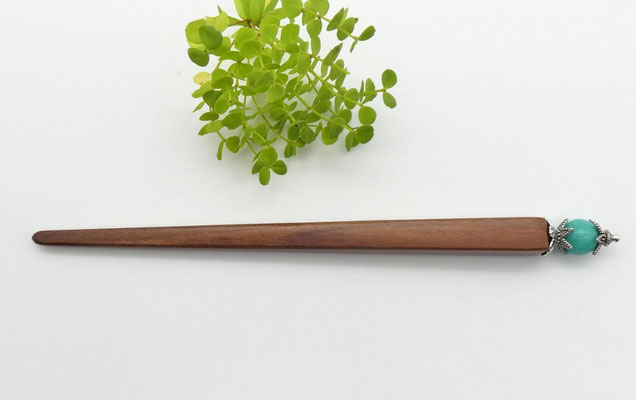 Haarstab aus Zwetschge & gefärbte Jade