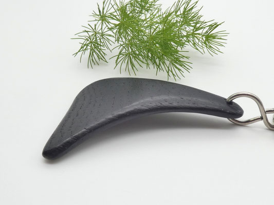 Schlüsselanhänger-Handschmeichler aus Mooreiche