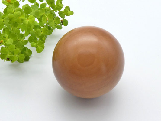 Holzkugel aus Elsbeere, 48 mm