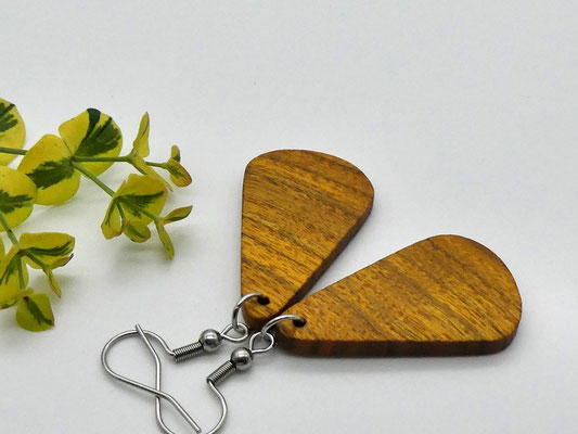 Ohrringe aus  Holz - Perückenstrauch