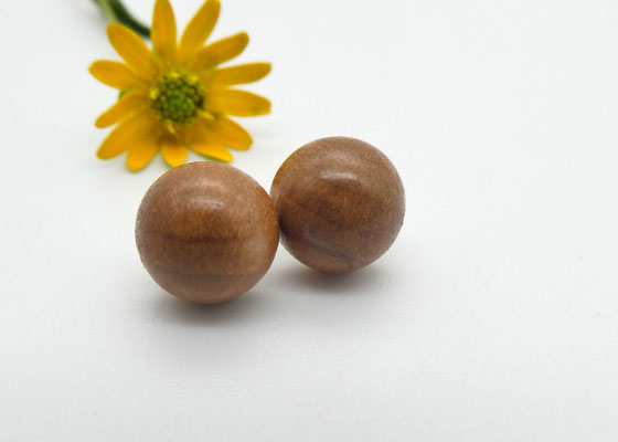 Ohrstecker aus Apfelholz 8 mm
