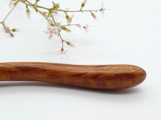 kurzer Haarstab aus Sheoak