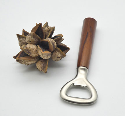 Flaschenöffner mit Holzgriff aus Zwetschge