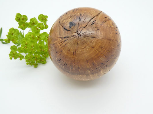 Holzkugel aus Eisbirke 82 mm