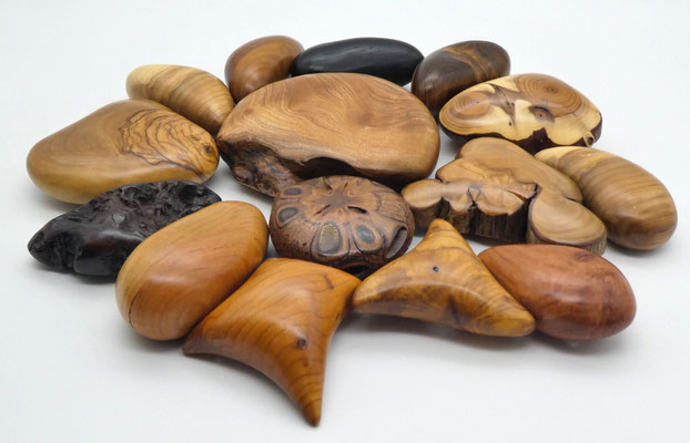 Handschmeichler aus Olivenholz