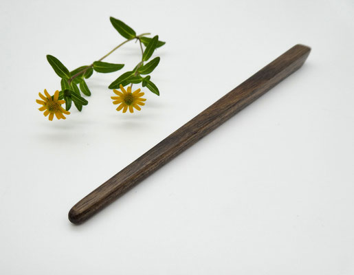 Haarnadel aus Walnuss