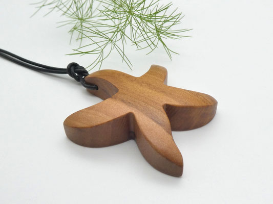 Seestern-Anhänger aus Apfelbaum