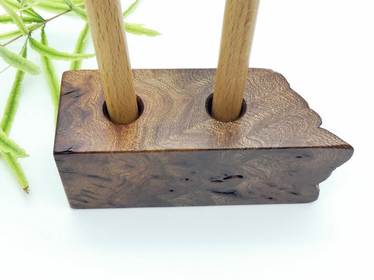 Stiftehalter aus Ulmenmaserholz