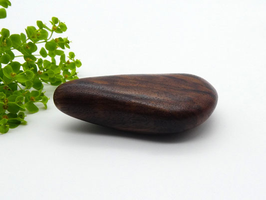 Handschmeichler aus Holz - Nussbaumwurzel