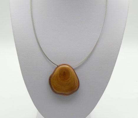 Anhänger aus Olivenholz & Edelstahlcollier