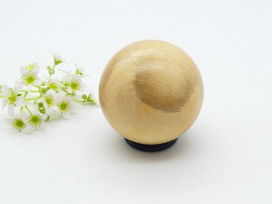 Holzkugel aus Ilex 42 mm (Stechpalme)