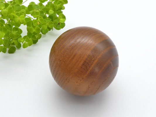 Holzkugel aus Maulbeerbaum 50 mm