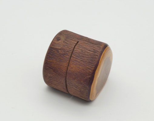 Kartenhalter aus Eibenholz