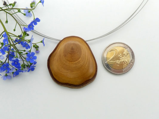 Anhänger aus Olivenholz & Edelstahlcollier