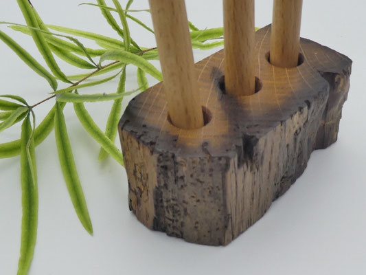 Stifthalter aus Eiche für 3 Kugelschreiber