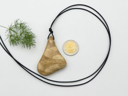 Holz-Anhänger aus Esche