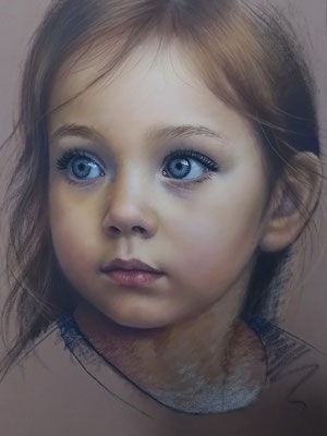 "Petite aux yeux bleus" 30 x 20 cm 400 euros