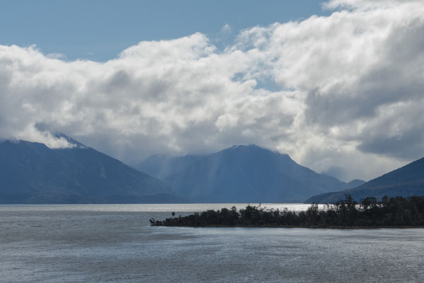 Lake Te Anau near Te Anau Downs
