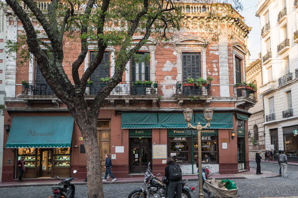 San Telmo, Plaza Dorrego