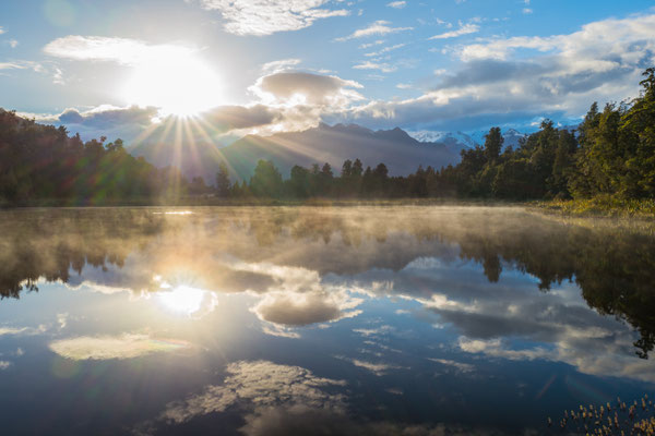 Sunrise at Lake Matheson