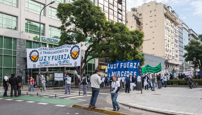 May Day in Argentina, a focal point for demonstrations of workers delegations from the whole country