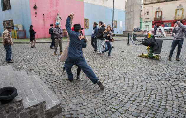 Tango everywhere