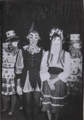 1964: Sängermaskenball (Dias)