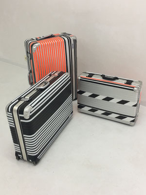RIMOVA // I_AM_FAMOUS_01 -03 2019 Alukoffer, Mixed Media Unikat 53 x 78 x 25 cm - 44 x 64 x 19 cm - 53 x 77 x 22 cm