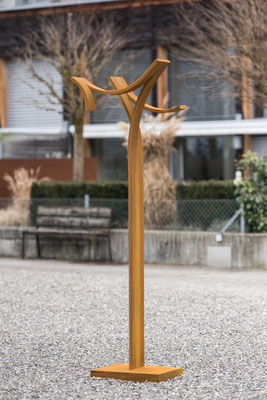 Fontana 2017 Stahl (verschiedene Variationen in Höhe + Material)  230 x 70 cm 