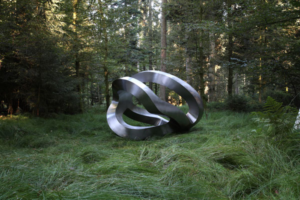 Transformer  395   2007 Stainless Steel/Steel Ed. 5    230 kg 133 x 150 x 270 cm