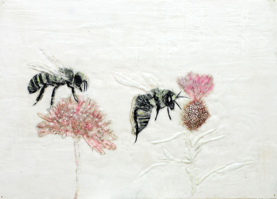 BIENEN AUF DISTEL 2021 Paraffin + Acryl auf Pappe  50 x 70 cm