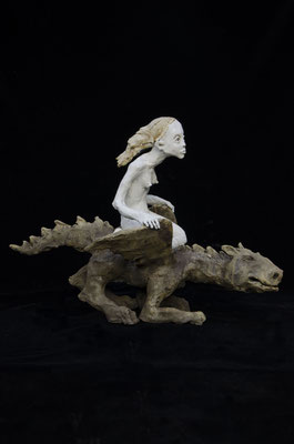 la femme et le dragon 2019 Terracotta 50 x 25 x 38 cm