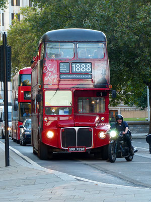 Einer der schönen alten Busse in London